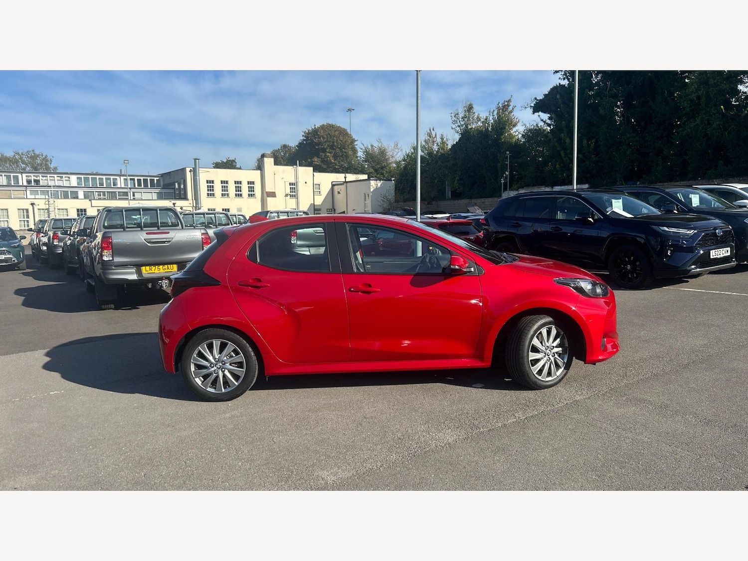 Used Toyota Yaris 2023 for sale - 76472090: Photo 18