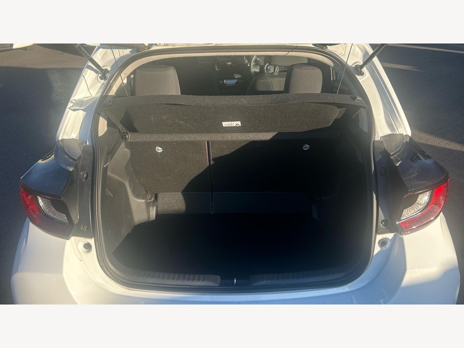 Used Toyota Yaris for sale - 78007872: Photo 16