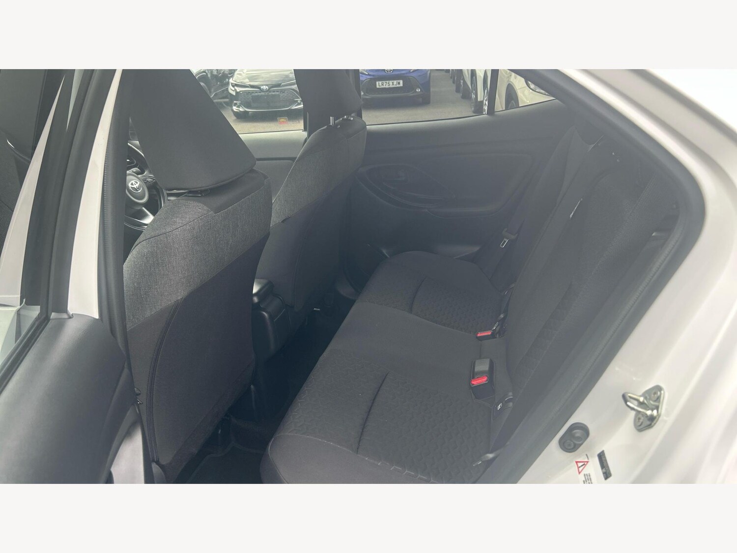 Used Toyota Yaris Cross 2023 for sale - 75978260: Photo 15
