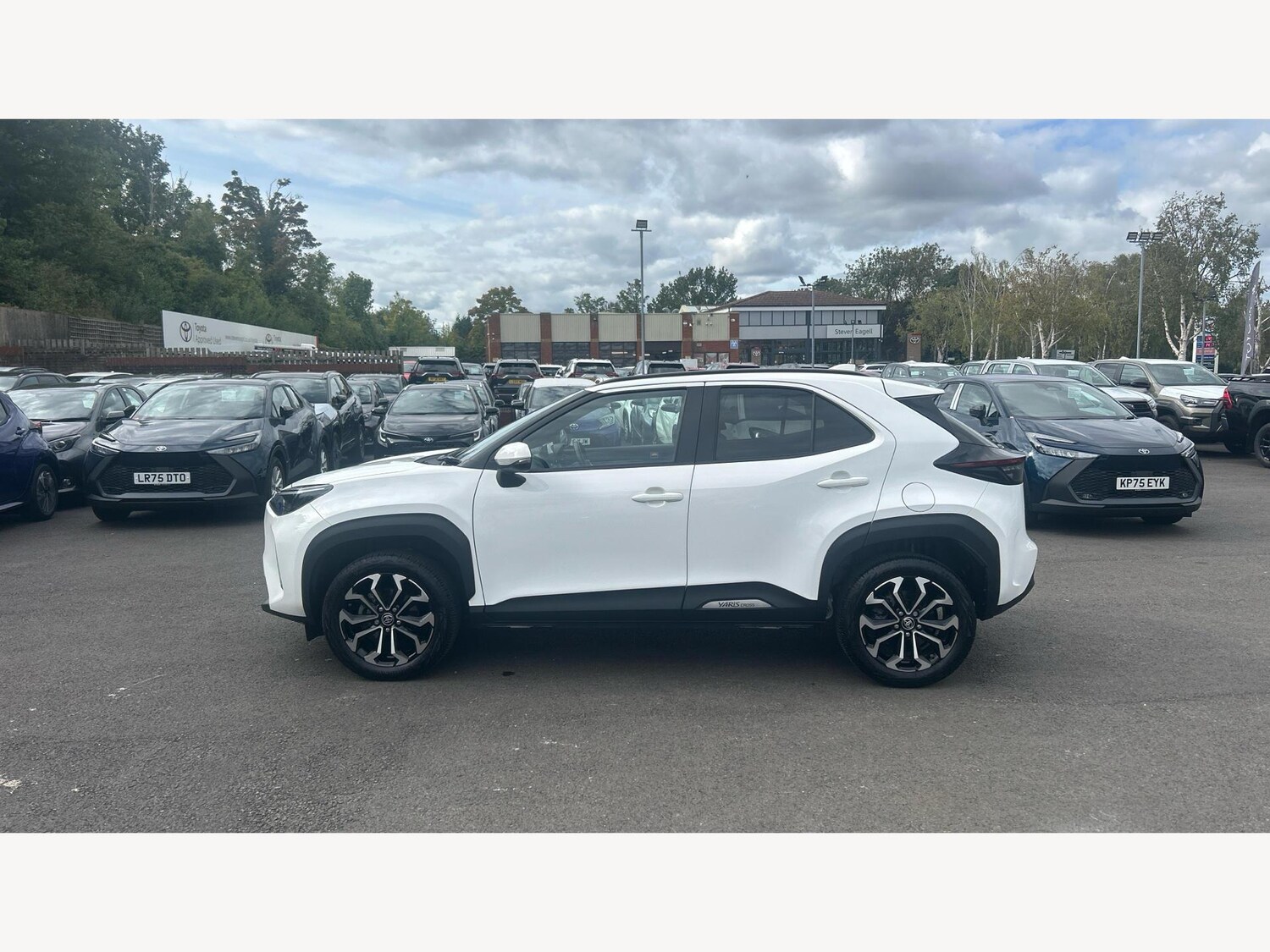 Used Toyota Yaris Cross 2023 for sale - 75978260: Photo 19