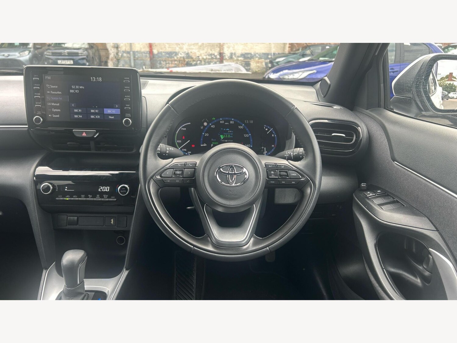 Used Toyota Yaris Cross 2023 for sale - 75978260: Photo 8