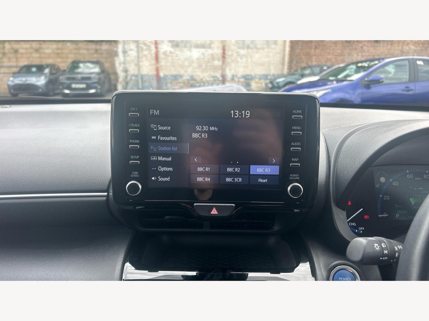 Used Toyota Yaris Cross 2023 for sale - 75978260: Photo 9
