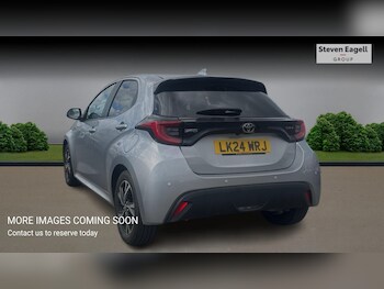 Used Toyota Yaris 2024 for sale - 77898415: Photo