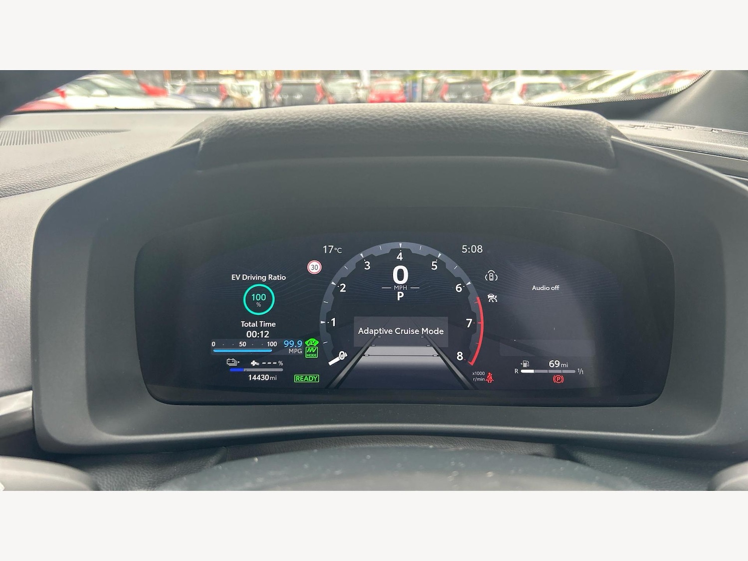 Used Toyota C-HR 2024 for sale - 76913552: Photo 11