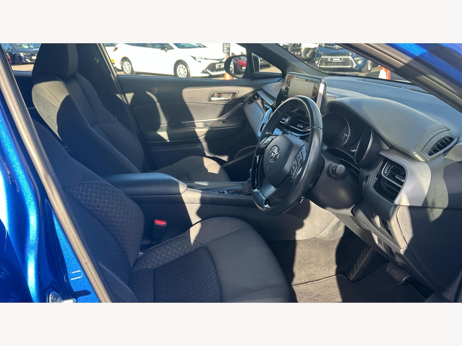 Used Toyota C-HR 2022 for sale - 76832107: Photo 13