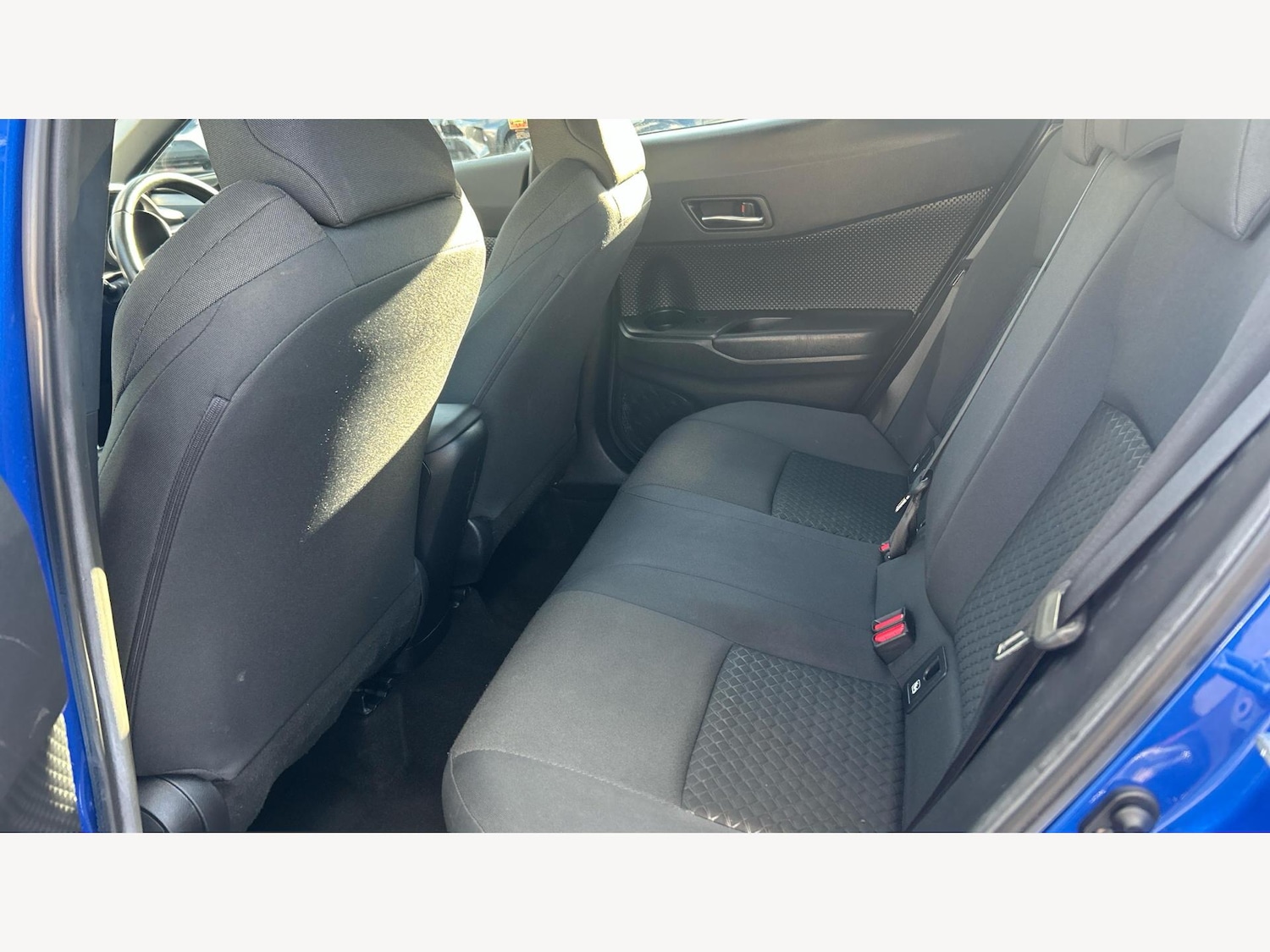 Used Toyota C-HR 2022 for sale - 76832107: Photo 15