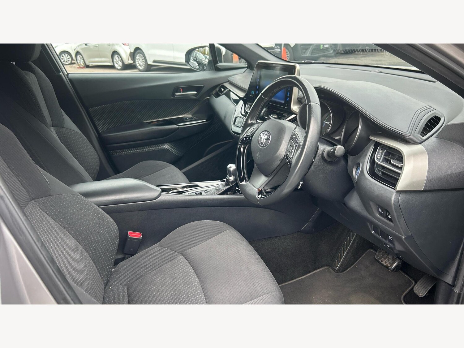 Used Toyota C-HR 2018 for sale - 76251301: Photo 13