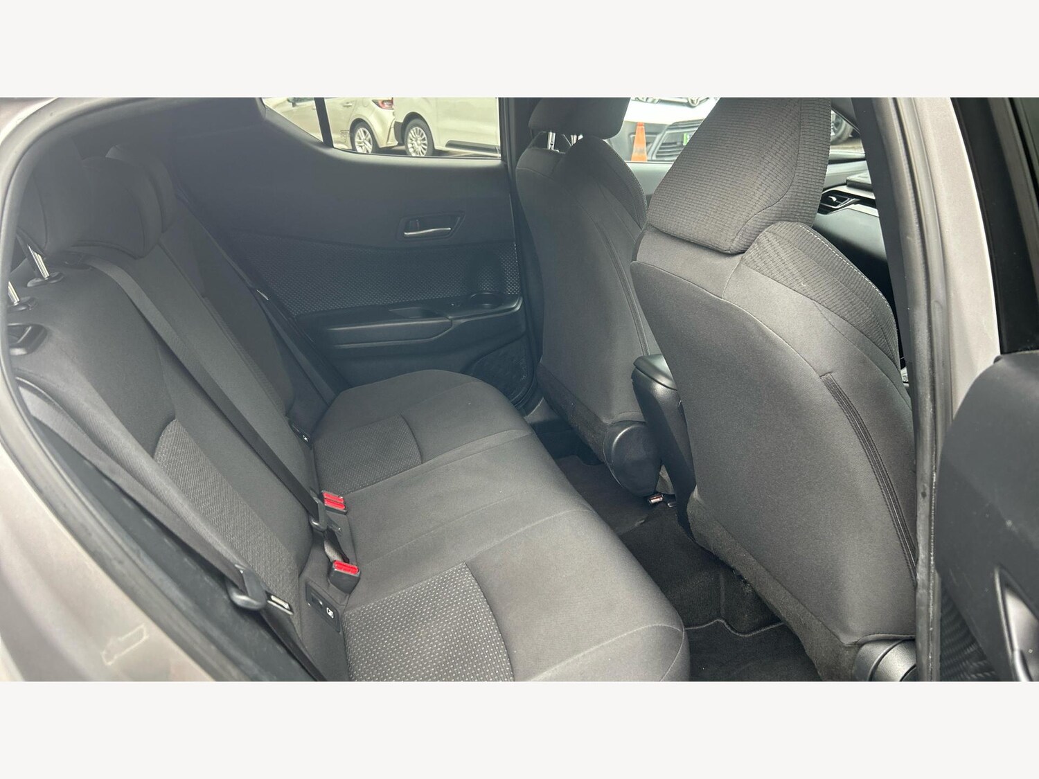 Used Toyota C-HR 2018 for sale - 76251301: Photo 14