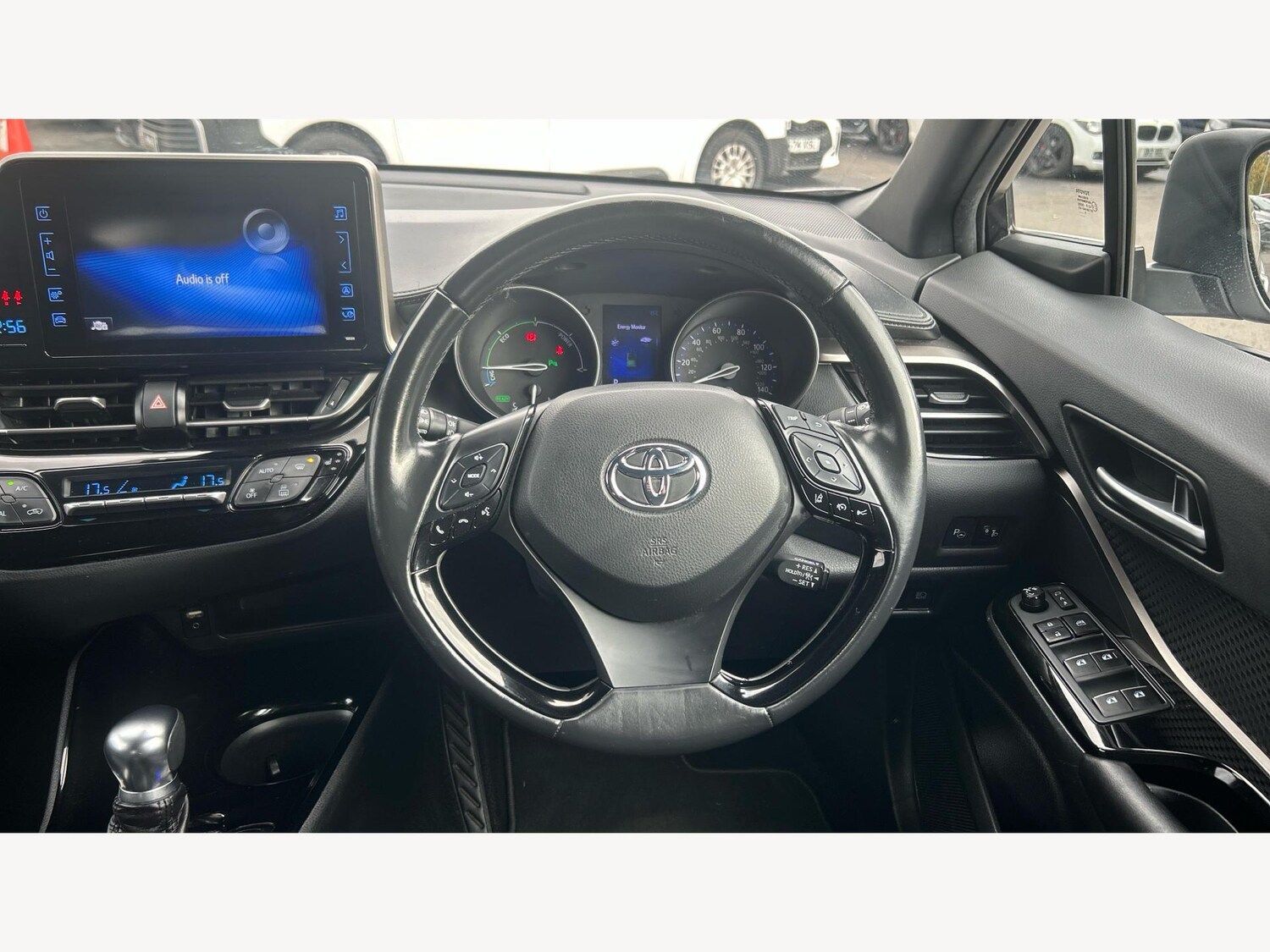Used Toyota C-HR 2018 for sale - 76251301: Photo 8