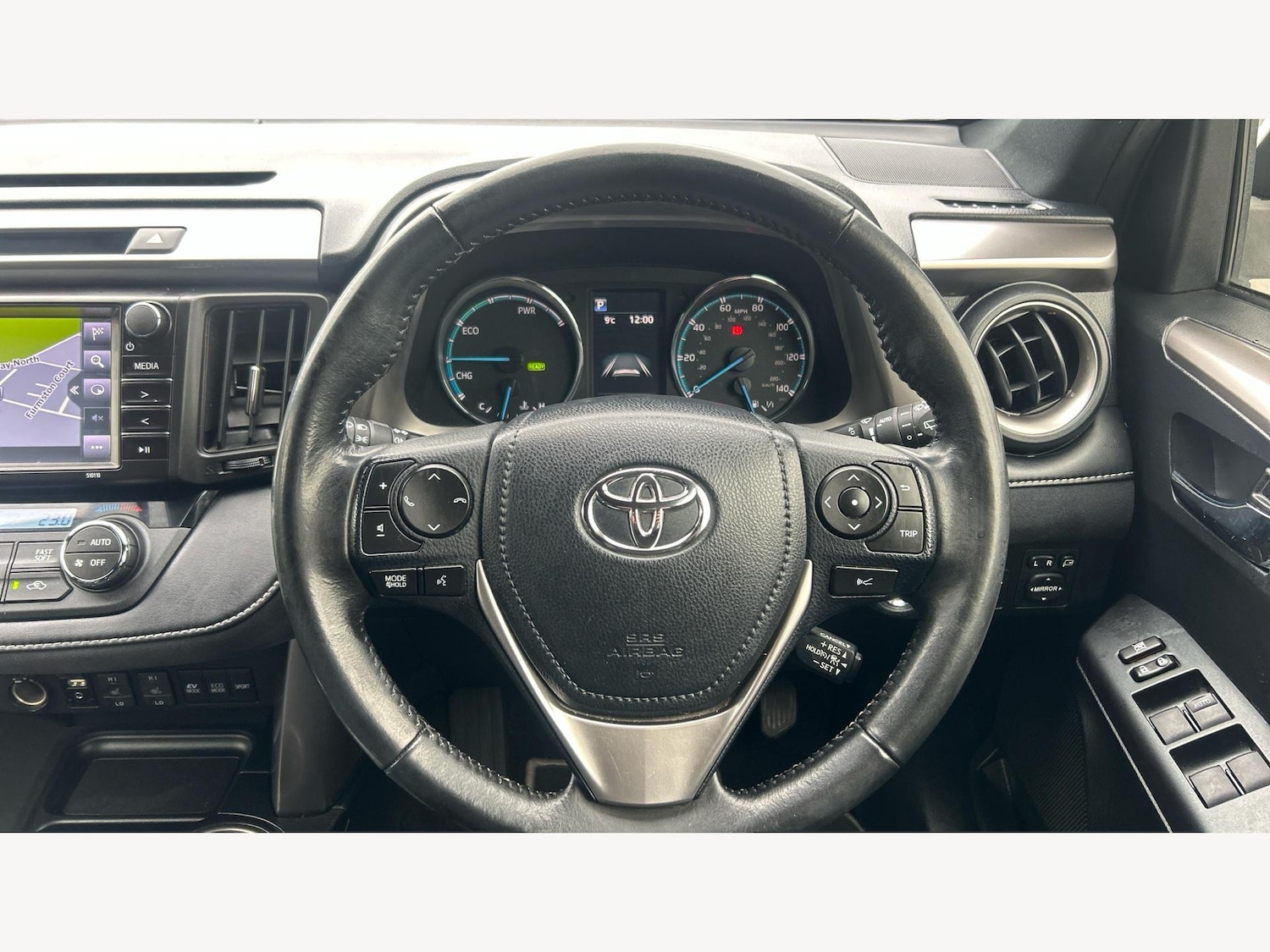Used Toyota RAV4 2018 for sale - 76327288: Photo 10