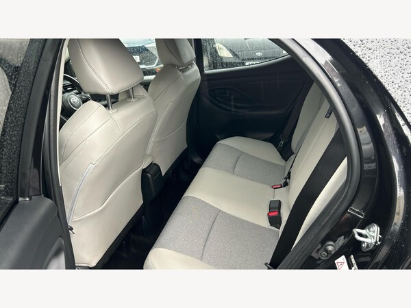 Used Toyota Yaris 2023 for sale - 76175525: Photo 15