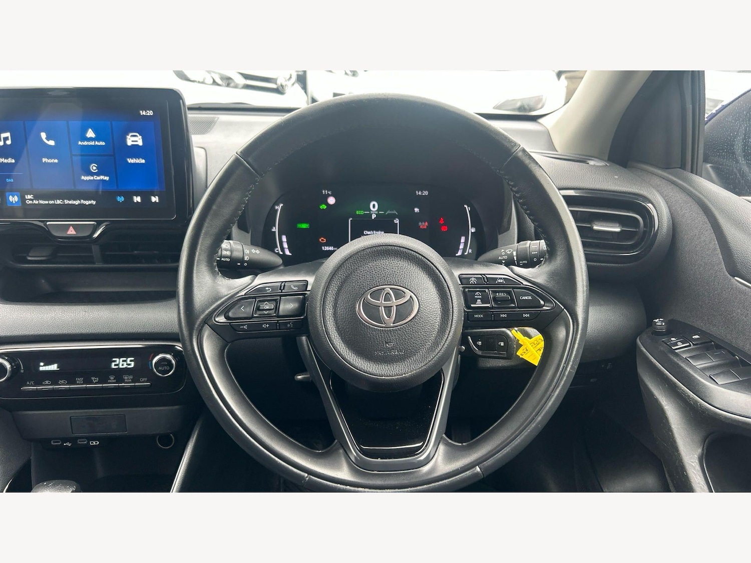 Used Toyota Yaris 2024 for sale - 77898361: Photo 10