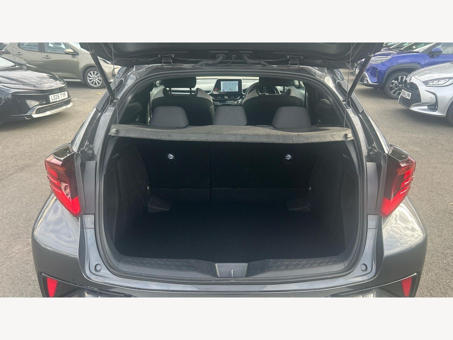 Used Toyota C-HR for sale - 77793491: Photo 16