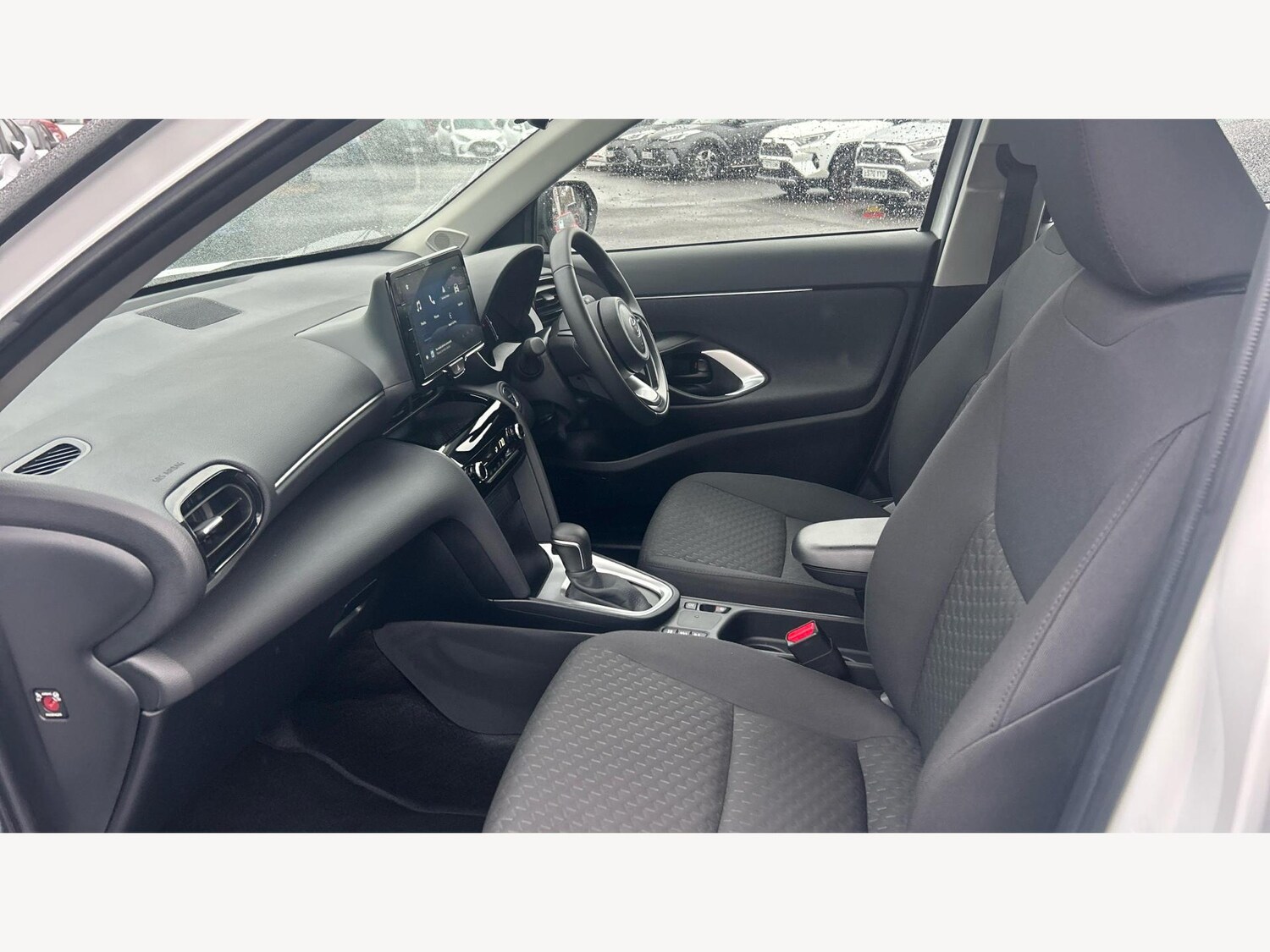 Used Toyota Yaris Cross 2024 for sale - 76976433: Photo 12