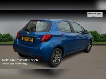 Used Toyota Yaris 2015 for sale - 77892070: Photo