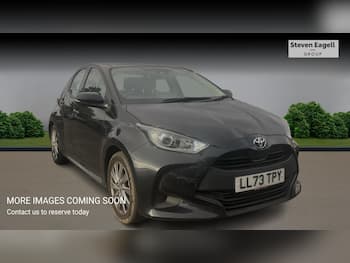 Used Toyota Yaris 2023 for sale - 79677642: Photo
