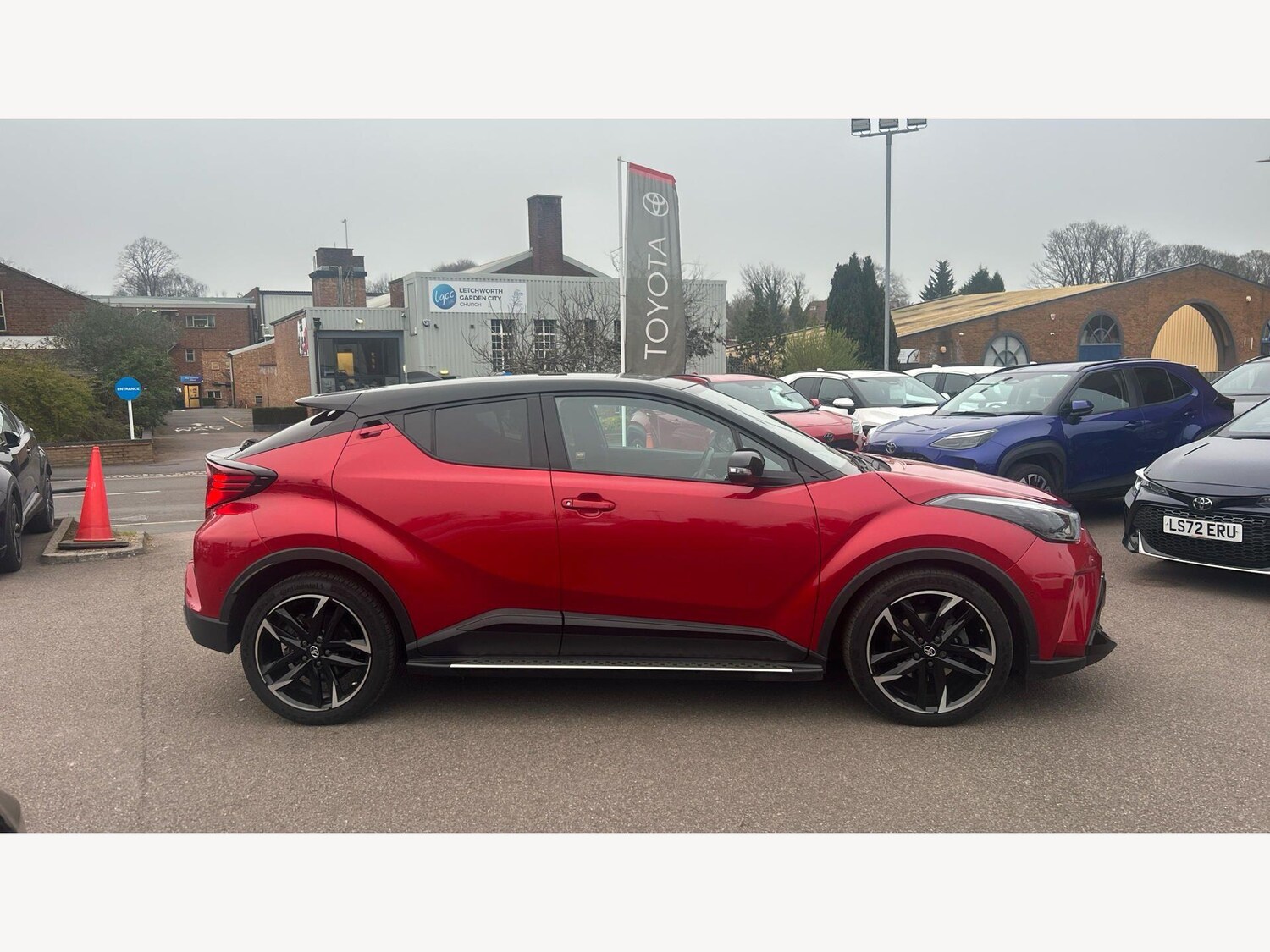 Used Toyota C-HR 2023 for sale - 78147828: Photo 18