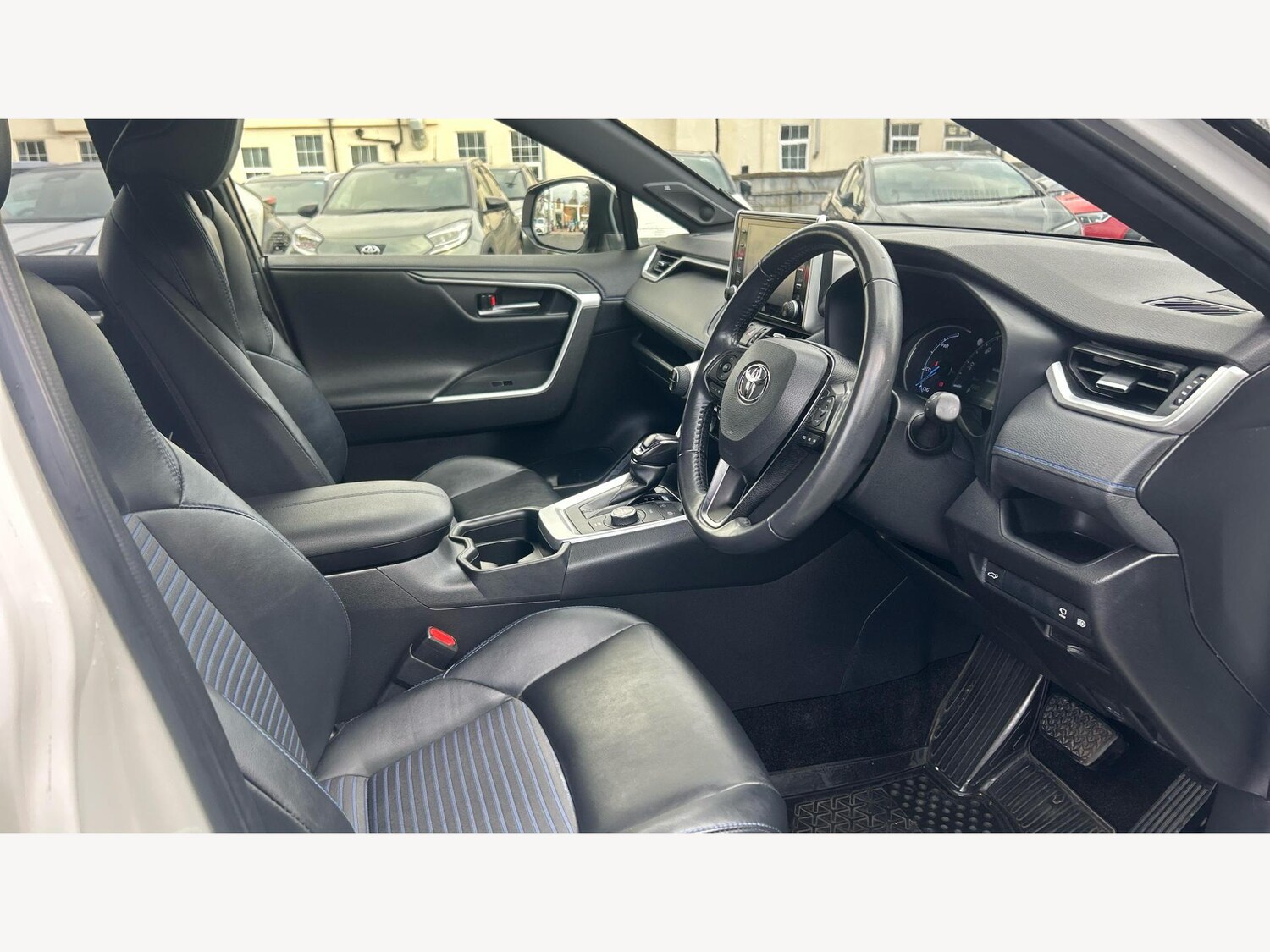 Used Toyota RAV4 2021 for sale - 76786515: Photo 13