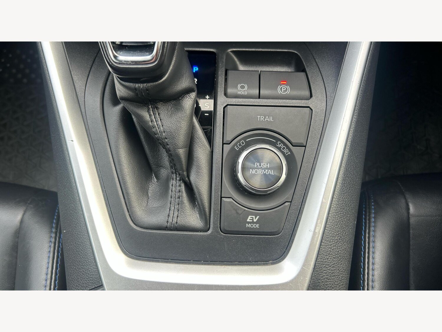 Used Toyota RAV4 2021 for sale - 76786515: Photo 23