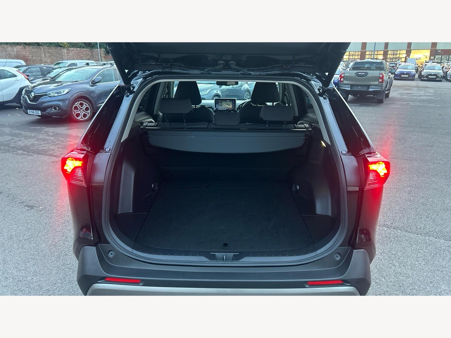 Used Toyota RAV4 2022 for sale - 77230501: Photo 16