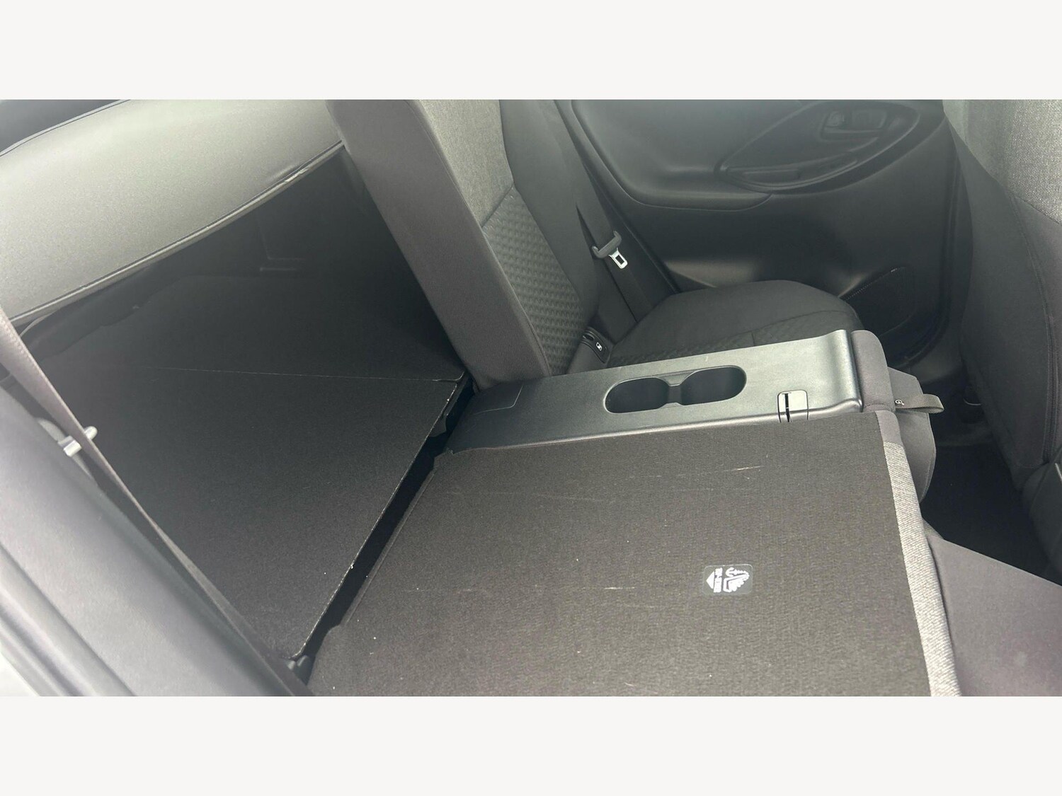 Used Toyota Yaris Cross 2024 for sale - 78170699: Photo 20