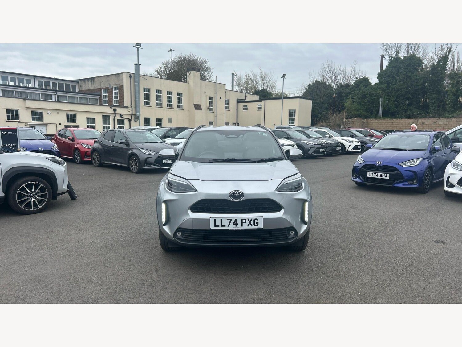 Used Toyota Yaris Cross 2024 for sale - 78170699: Photo 24