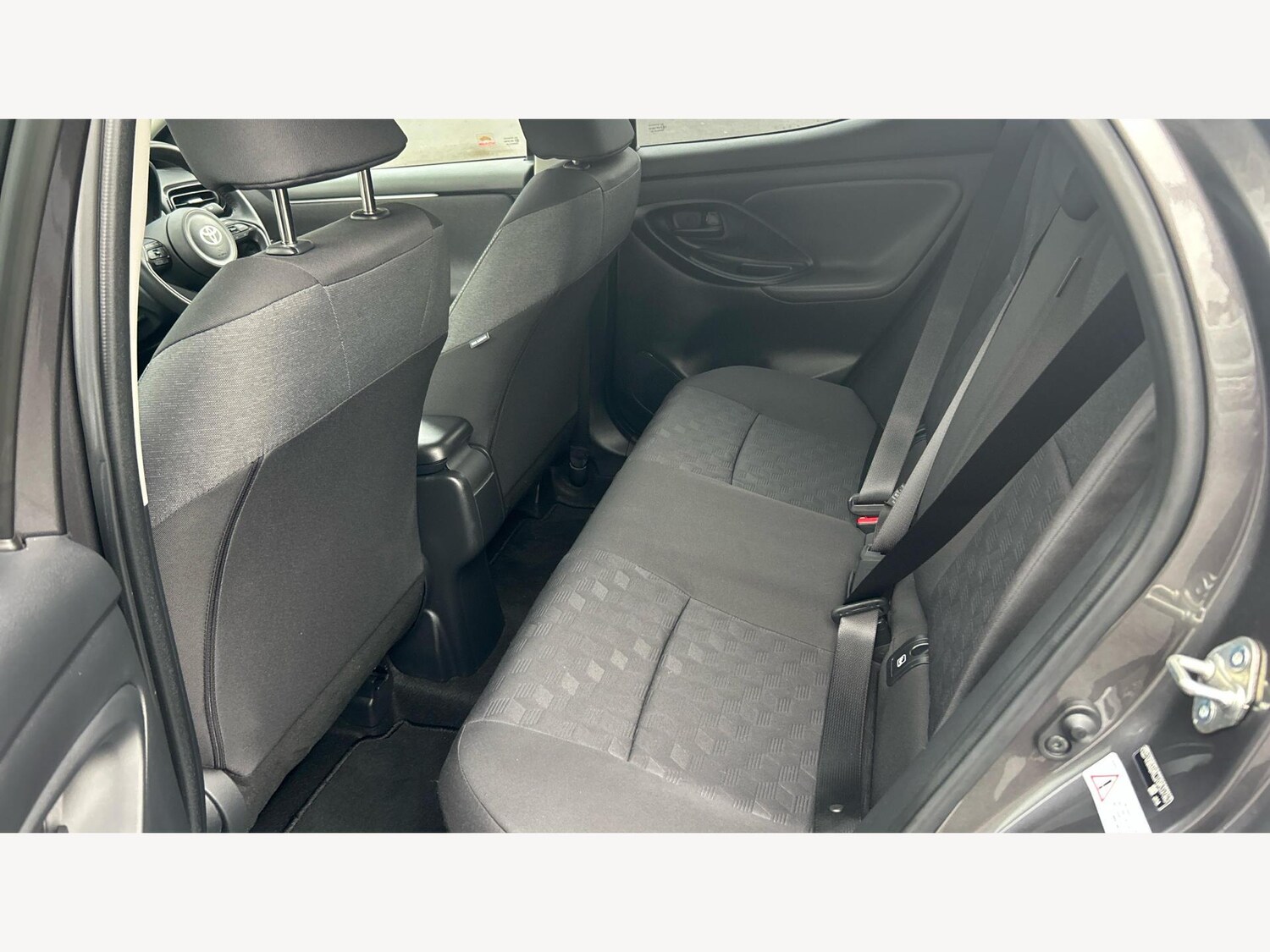 Used Toyota Yaris for sale - 76632763: Photo 15