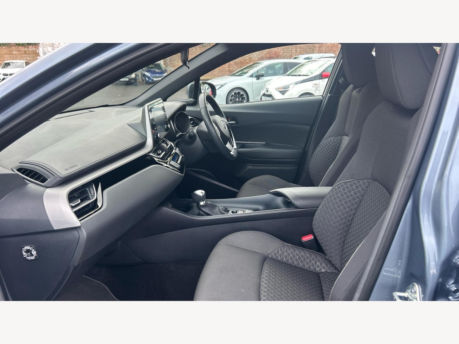 Used Toyota C-HR 2022 for sale - 76522431: Photo 12