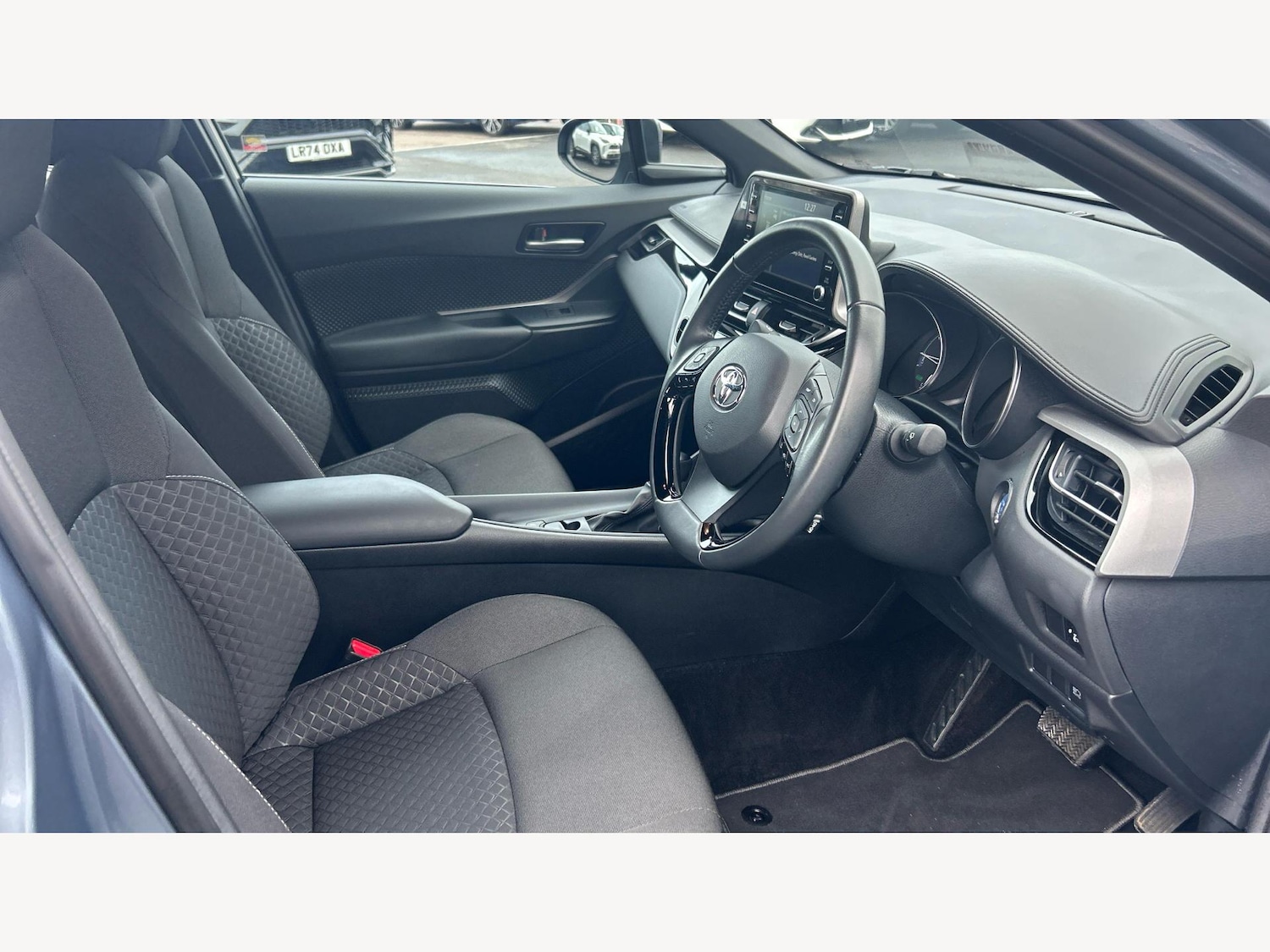 Used Toyota C-HR 2022 for sale - 76522431: Photo 13