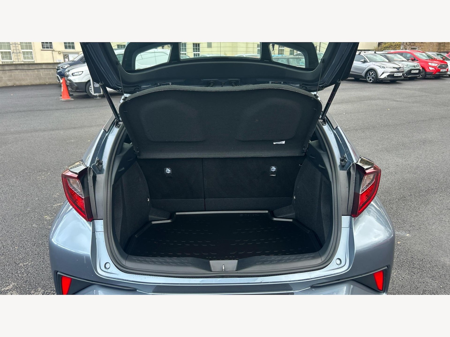 Used Toyota C-HR 2022 for sale - 76522431: Photo 16