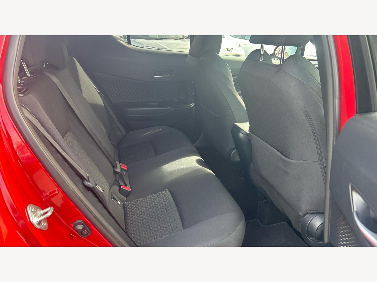 Used Toyota C-HR for sale - 77908879: Photo 14