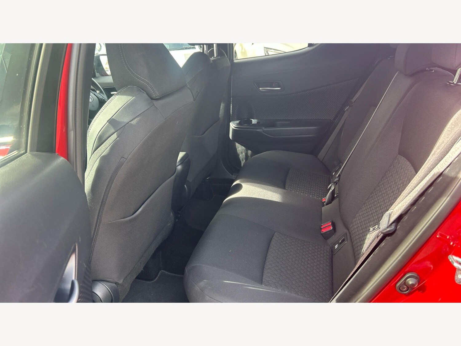 Used Toyota C-HR for sale - 77908879: Photo 15