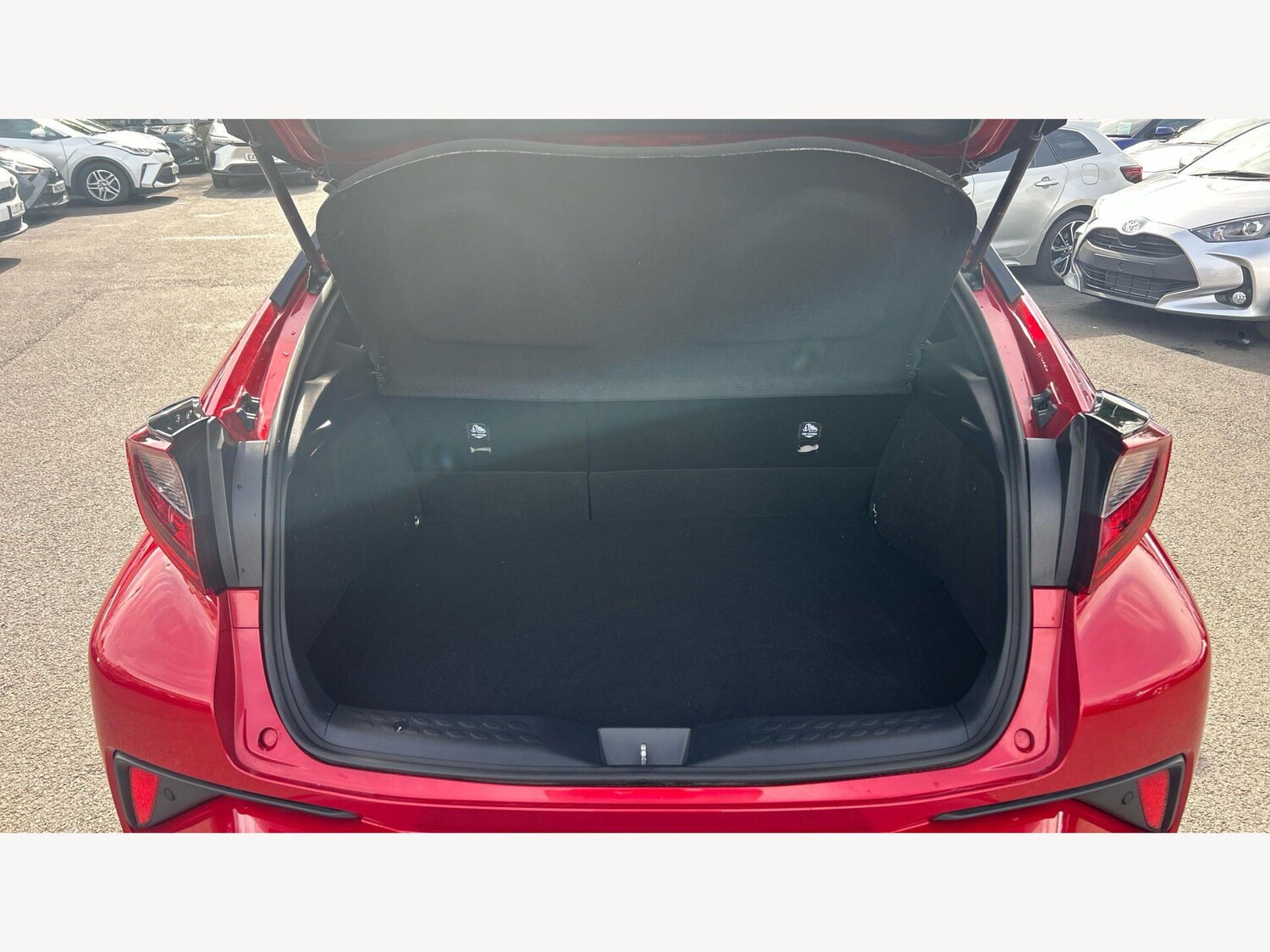 Used Toyota C-HR for sale - 77908879: Photo 16