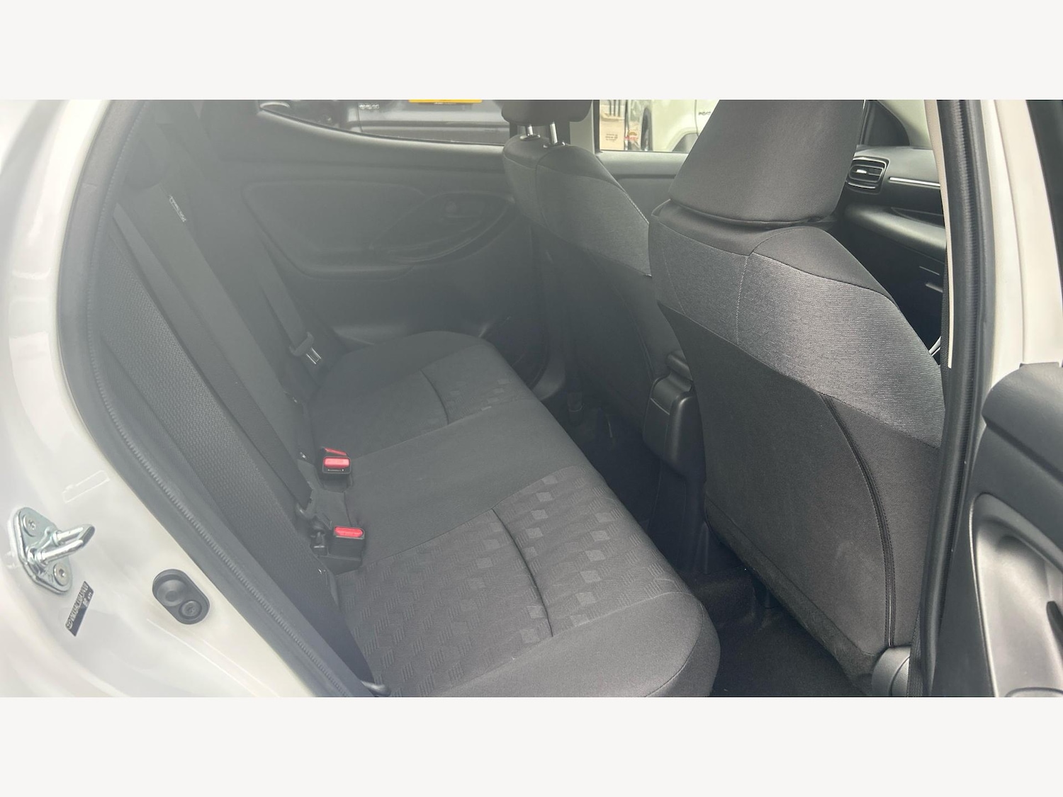 Used Toyota Yaris 2024 for sale - 77119848: Photo 14