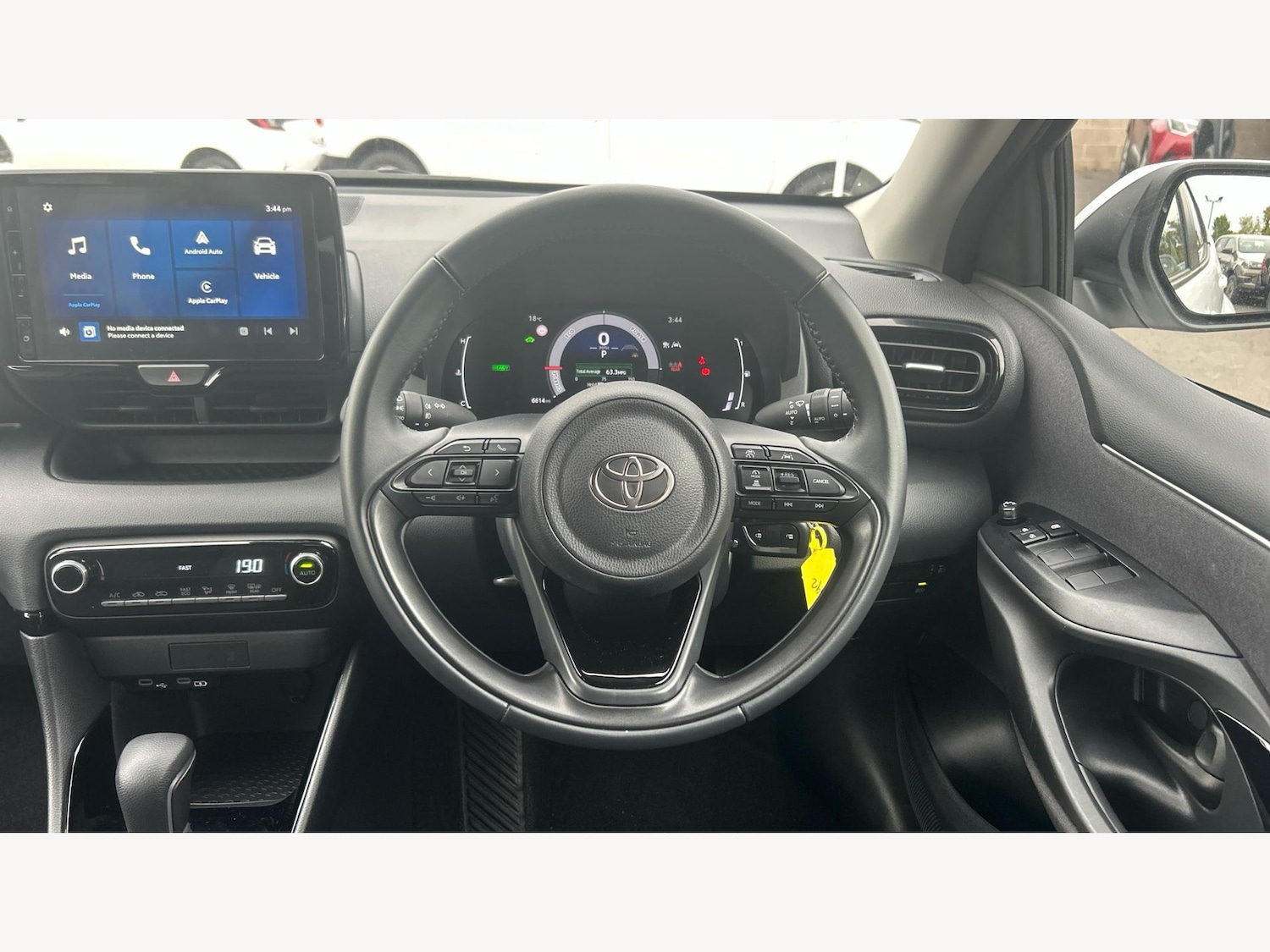 Used Toyota Yaris 2024 for sale - 77119848: Photo 8