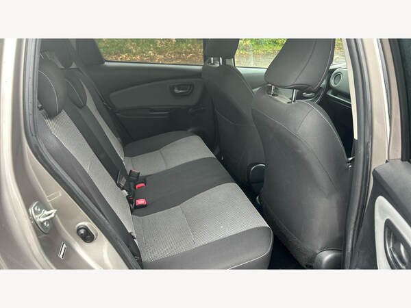 Used Toyota Yaris 2015 for sale - 76179673: Photo 14