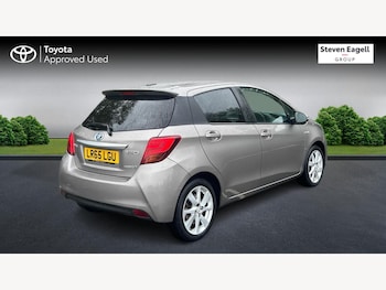 Used Toyota Yaris 2015 for sale - 76179673: Photo 2