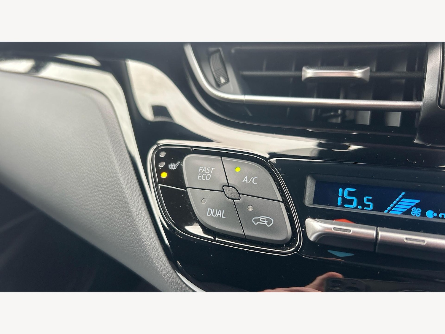 Used Toyota C-HR 2023 for sale - 77120568: Photo 22