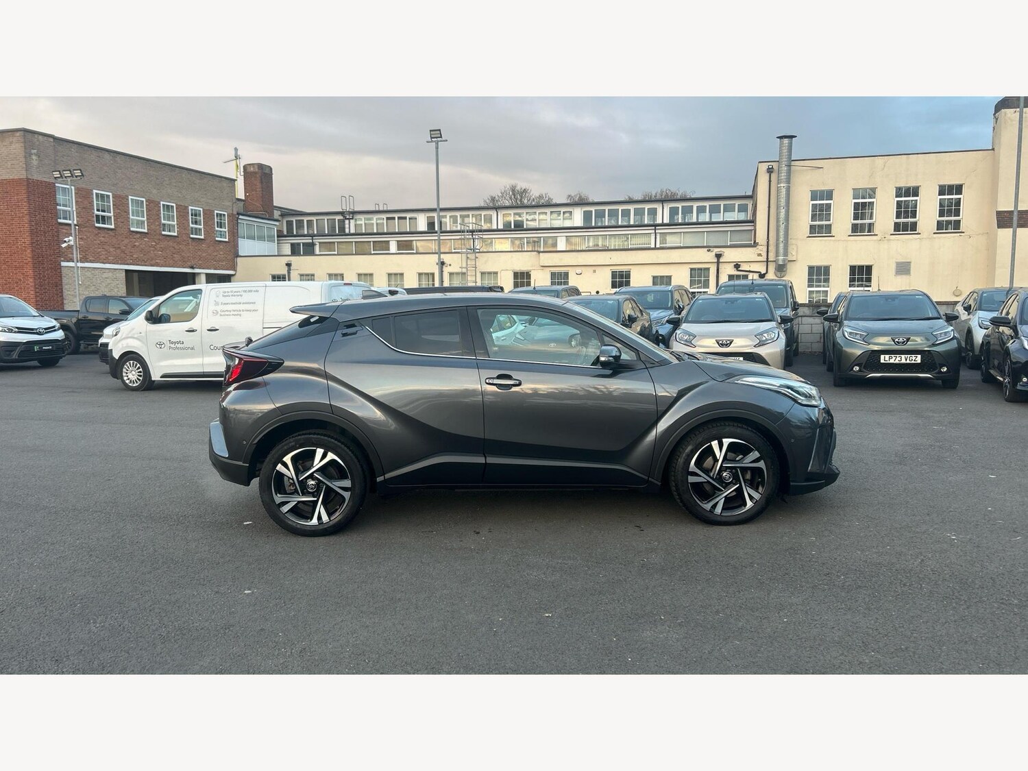 Used Toyota C-HR 2022 for sale - 76633059: Photo 18