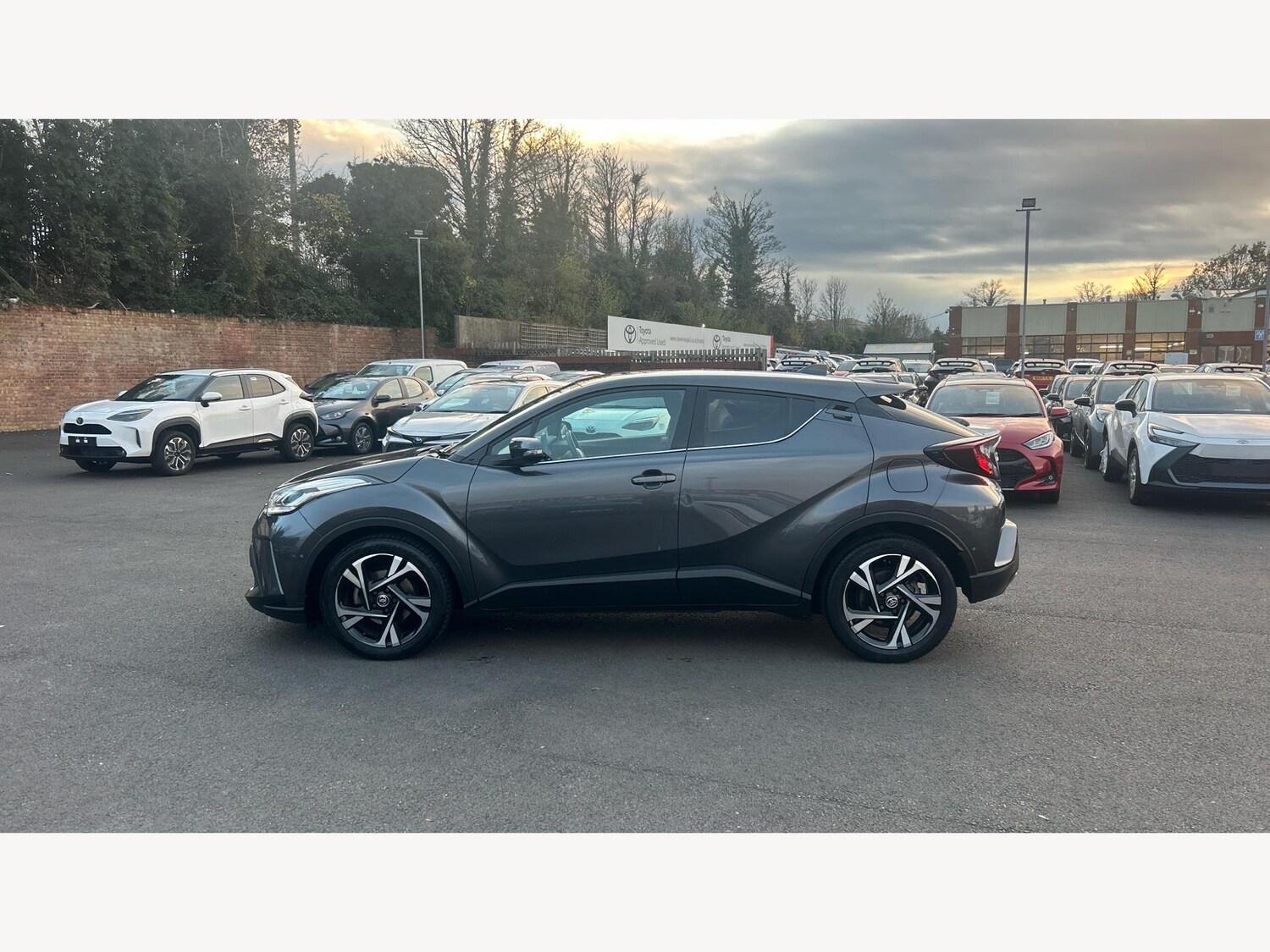 Used Toyota C-HR 2022 for sale - 76633059: Photo 19