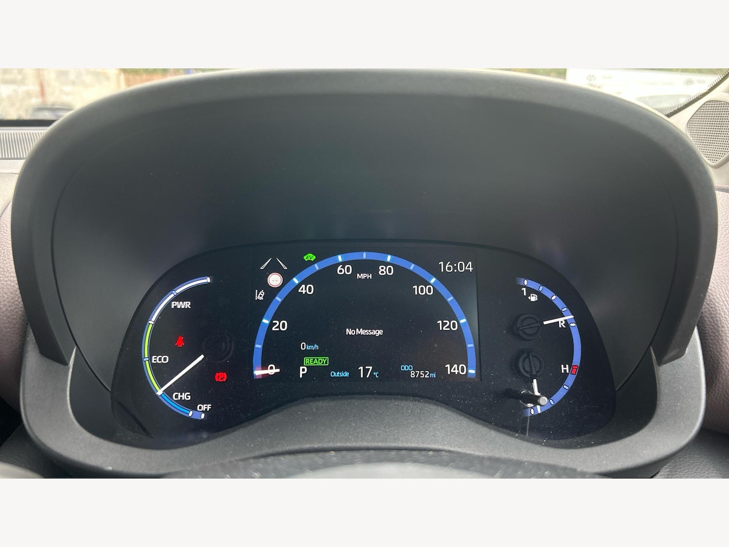 Used Toyota Yaris Cross 2024 for sale - 76423562: Photo 11