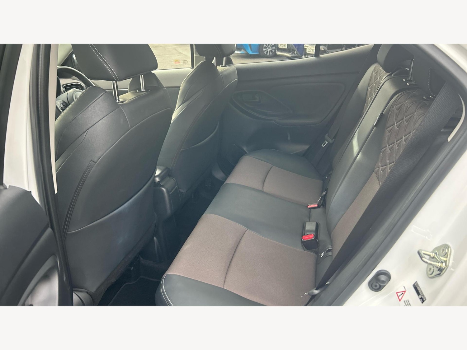 Used Toyota Yaris Cross 2024 for sale - 76423562: Photo 15