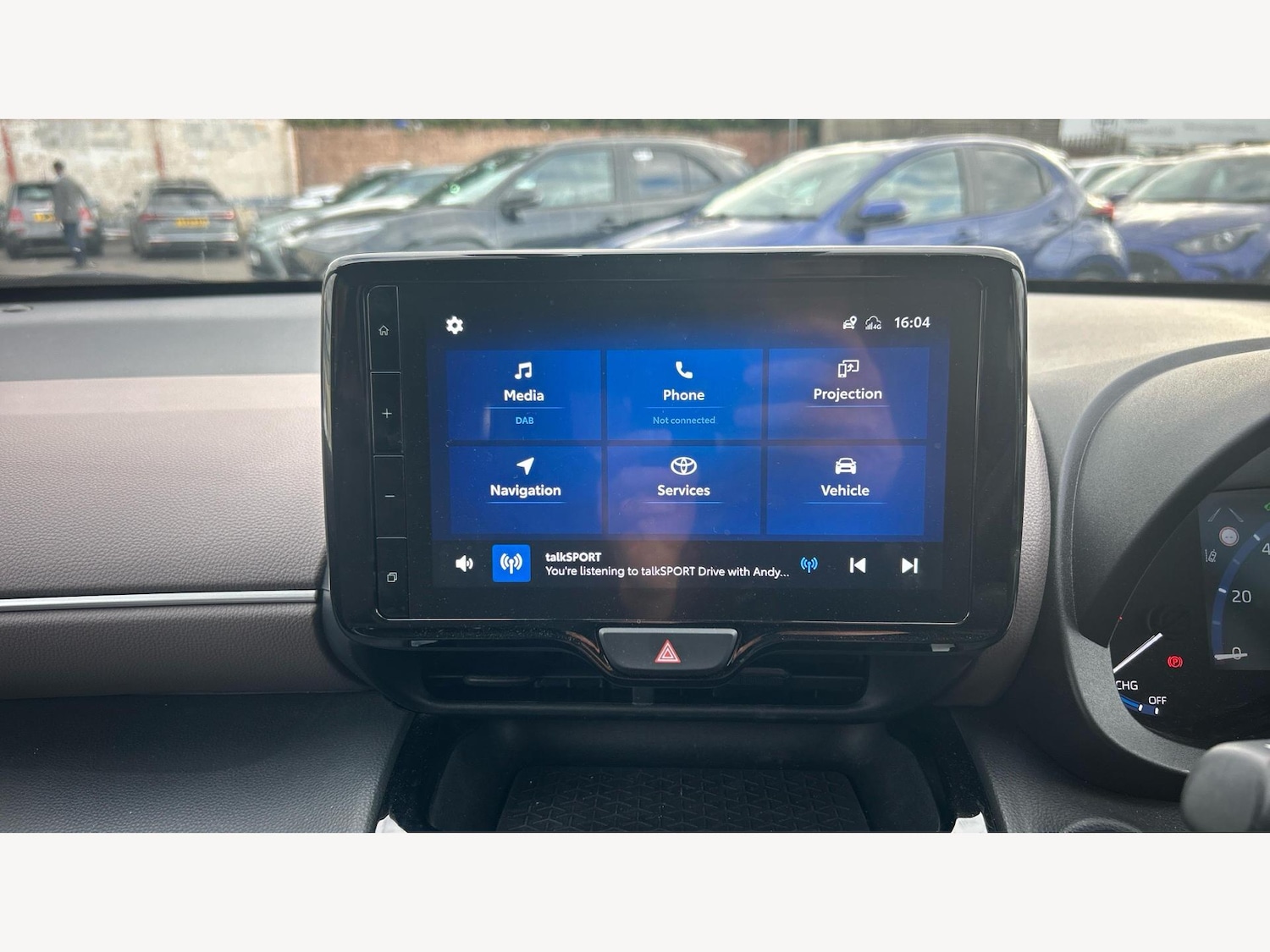 Used Toyota Yaris Cross 2024 for sale - 76423562: Photo 9