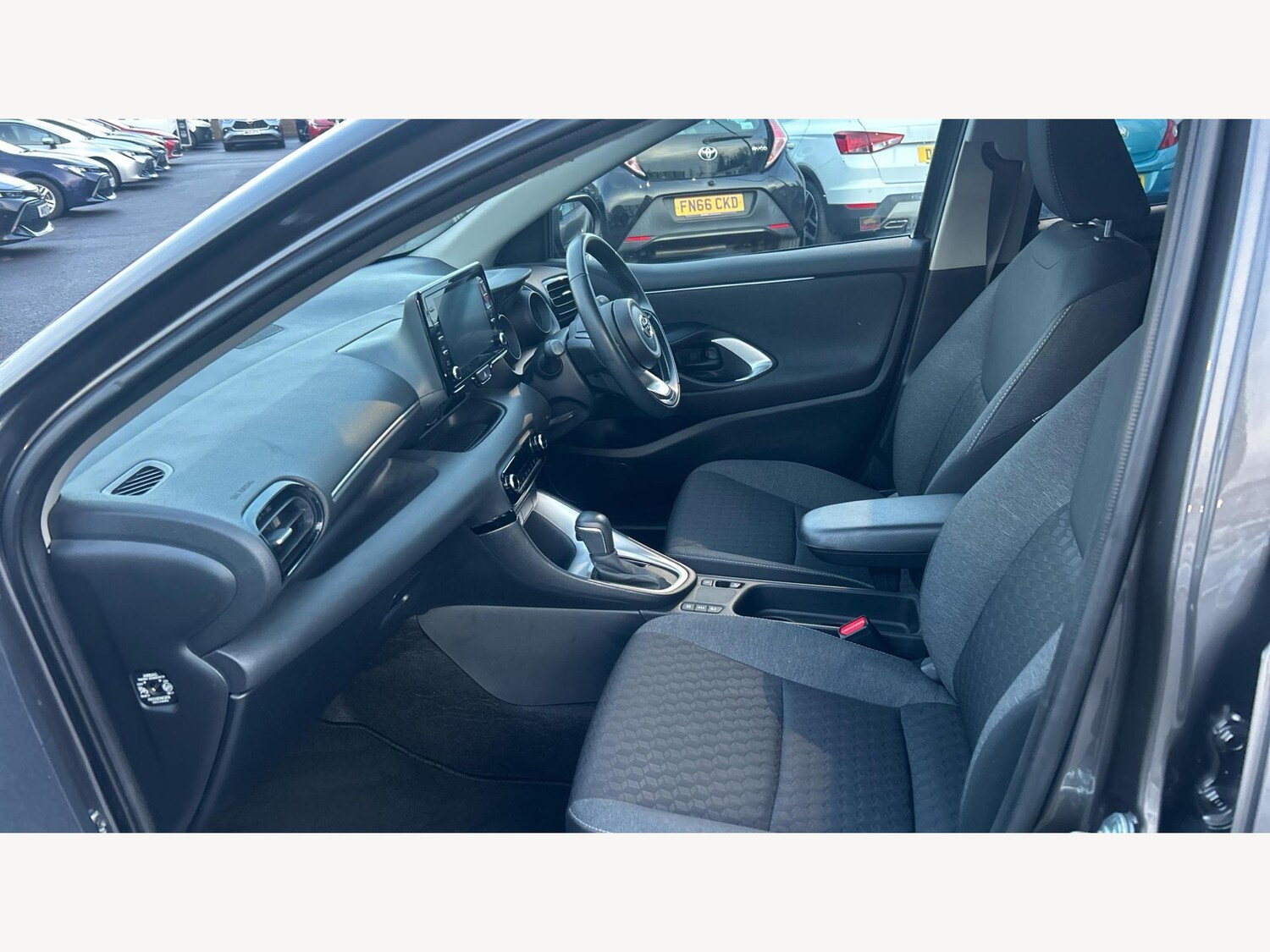 Used Toyota Yaris 2022 for sale - 77454979: Photo 12