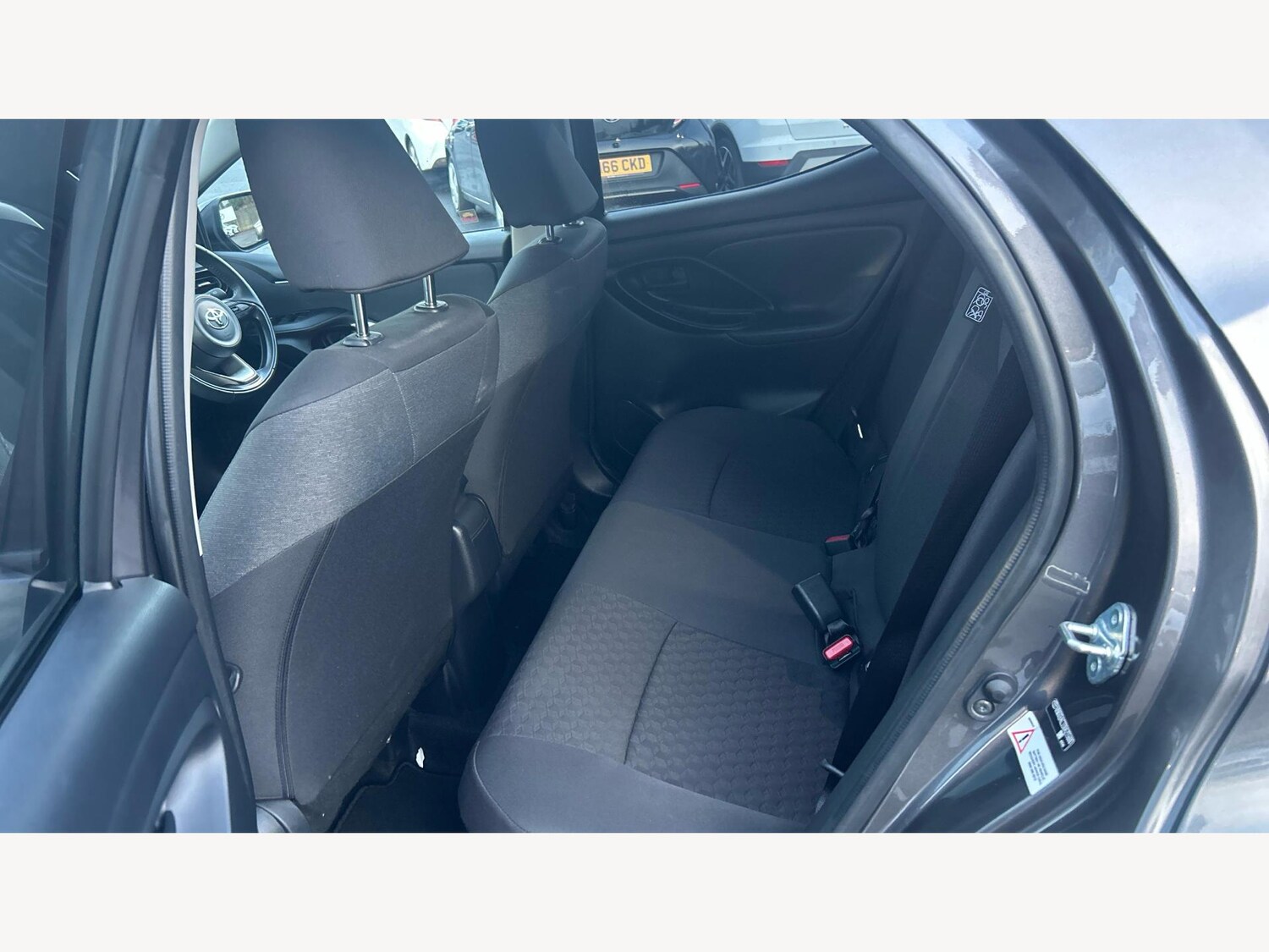 Used Toyota Yaris 2022 for sale - 77454979: Photo 15