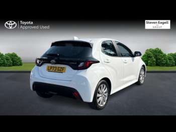 Used Toyota Yaris 2024 for sale - 74598911: Photo