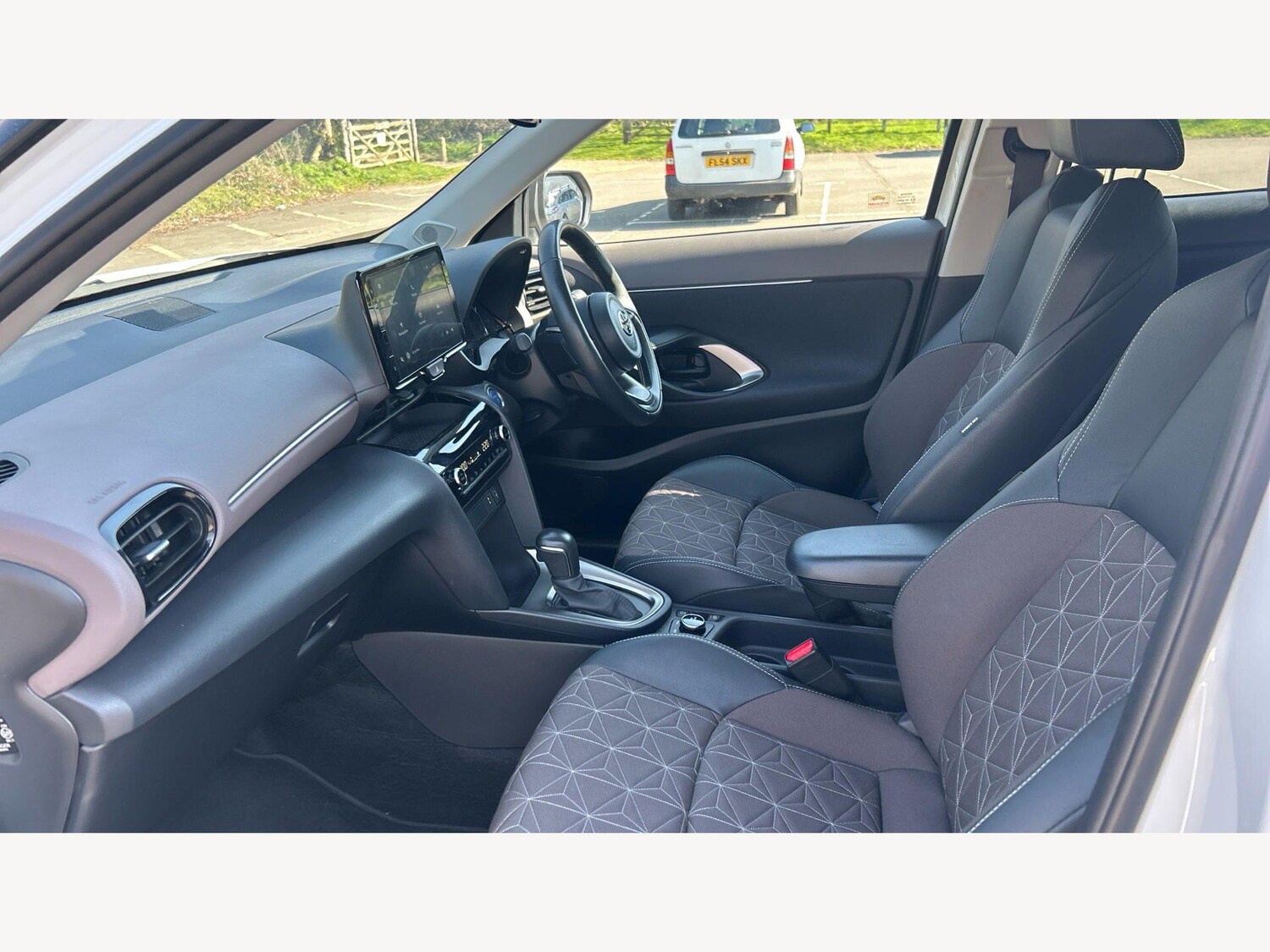 Used Toyota Yaris Cross 2023 for sale - 78006951: Photo 12