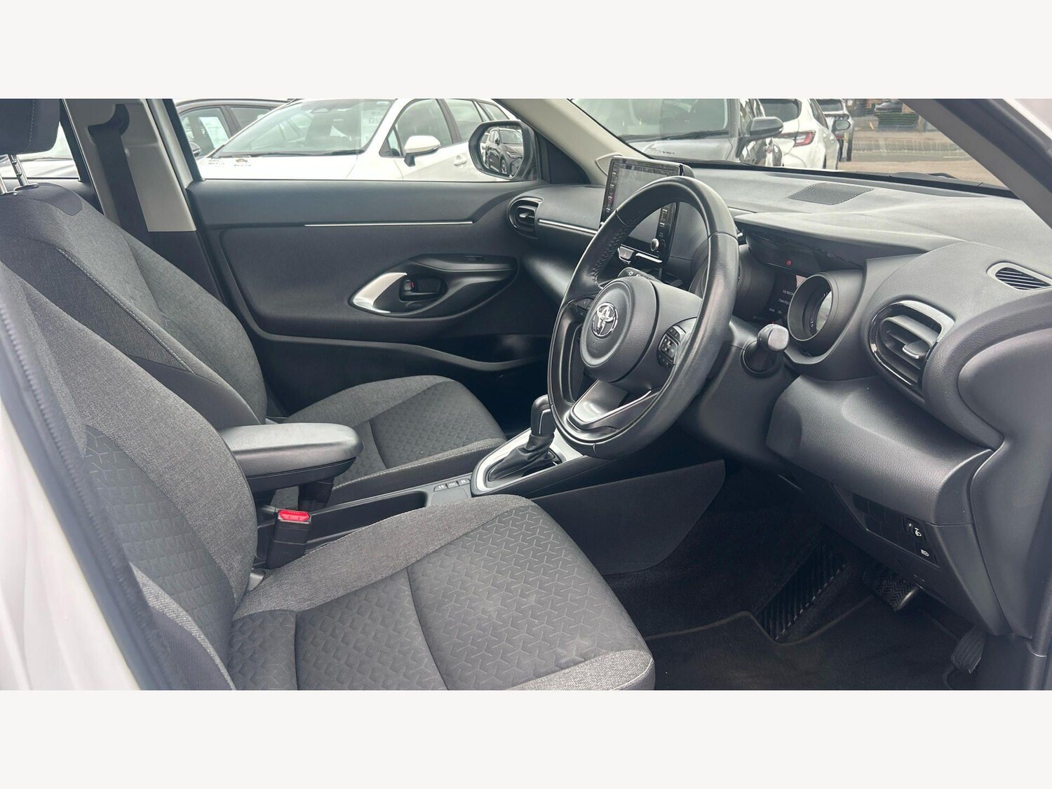 Used Toyota Yaris Cross 2023 for sale - 77898175: Photo 13