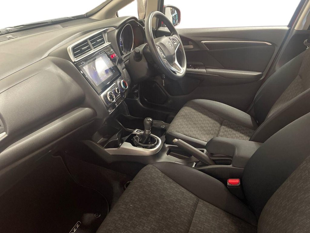 Used Honda Jazz 2017 for sale - 76520598: Photo 14