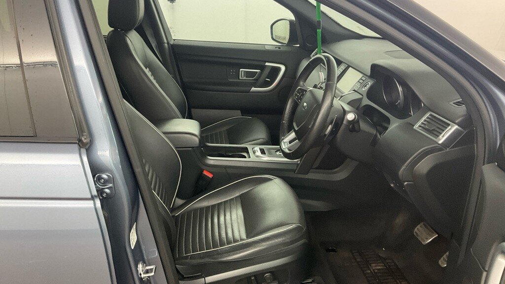Used Land Rover Discovery Sport 2018 for sale - 78096994: Photo 15